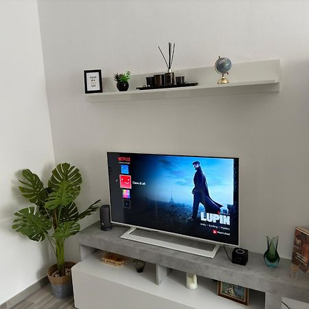 Casa Di Afi, Perfect For 4 - Kitchen - Parking - Netflix Apartment Arona Luaran gambar
