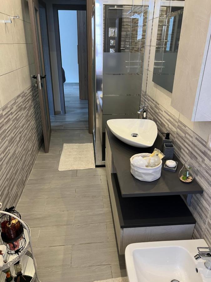 Casa Di Afi, Perfect For 4 - Kitchen - Parking - Netflix Apartment Arona Luaran gambar
